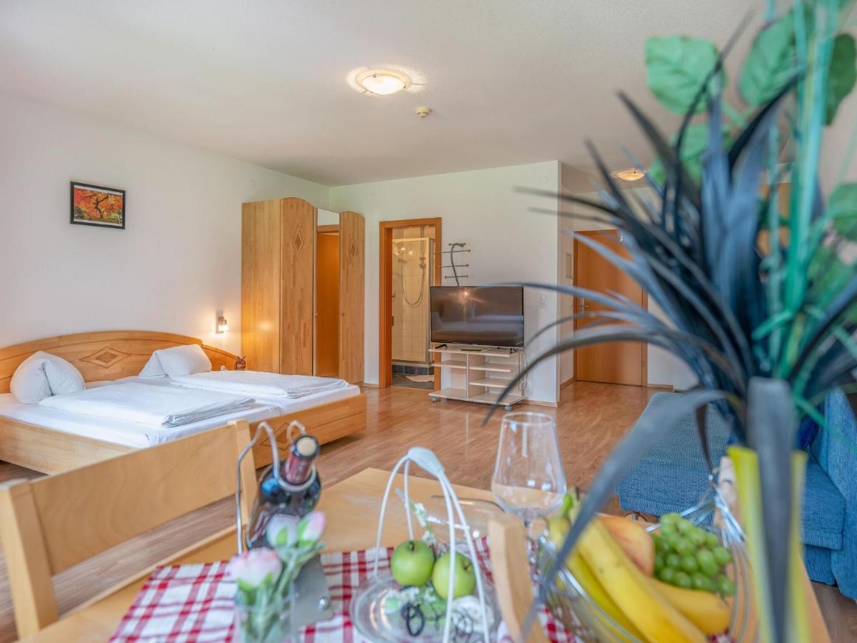 Plush Apartment With Mountain Views Neustift im Stubaital Exteriér fotografie
